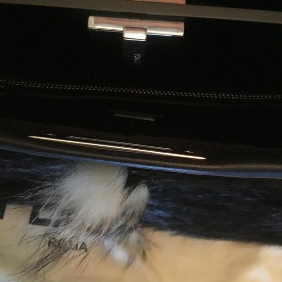 Fendi Fur Peek a Boo Bag New - Picture 6 of 6